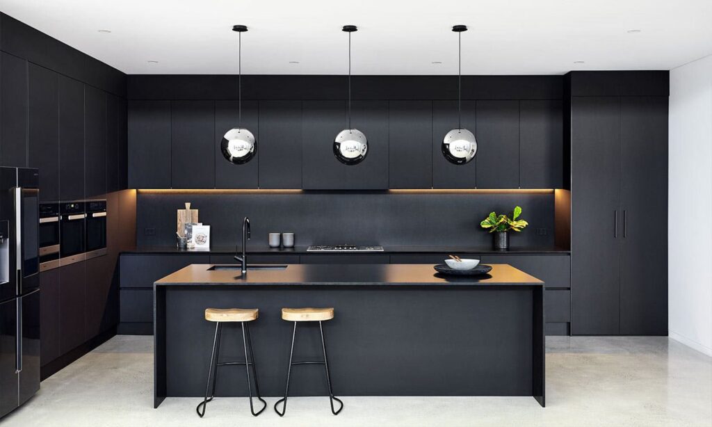 Modern kitchens in black: a touch of real class to your home décor