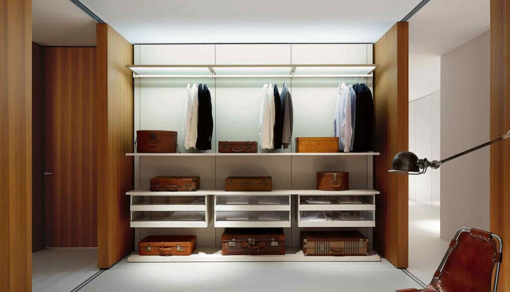 Boiserie d'un dressing