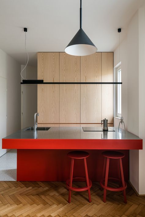 Colourful modern kitchens