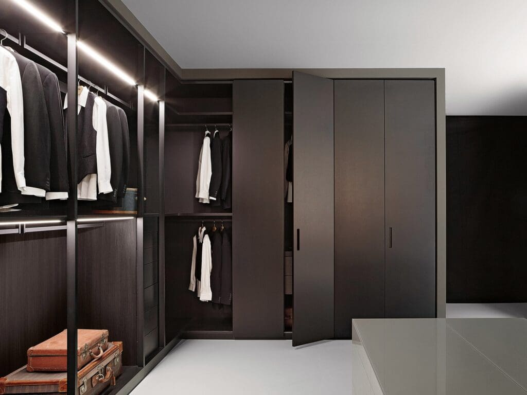 corner wardrobe