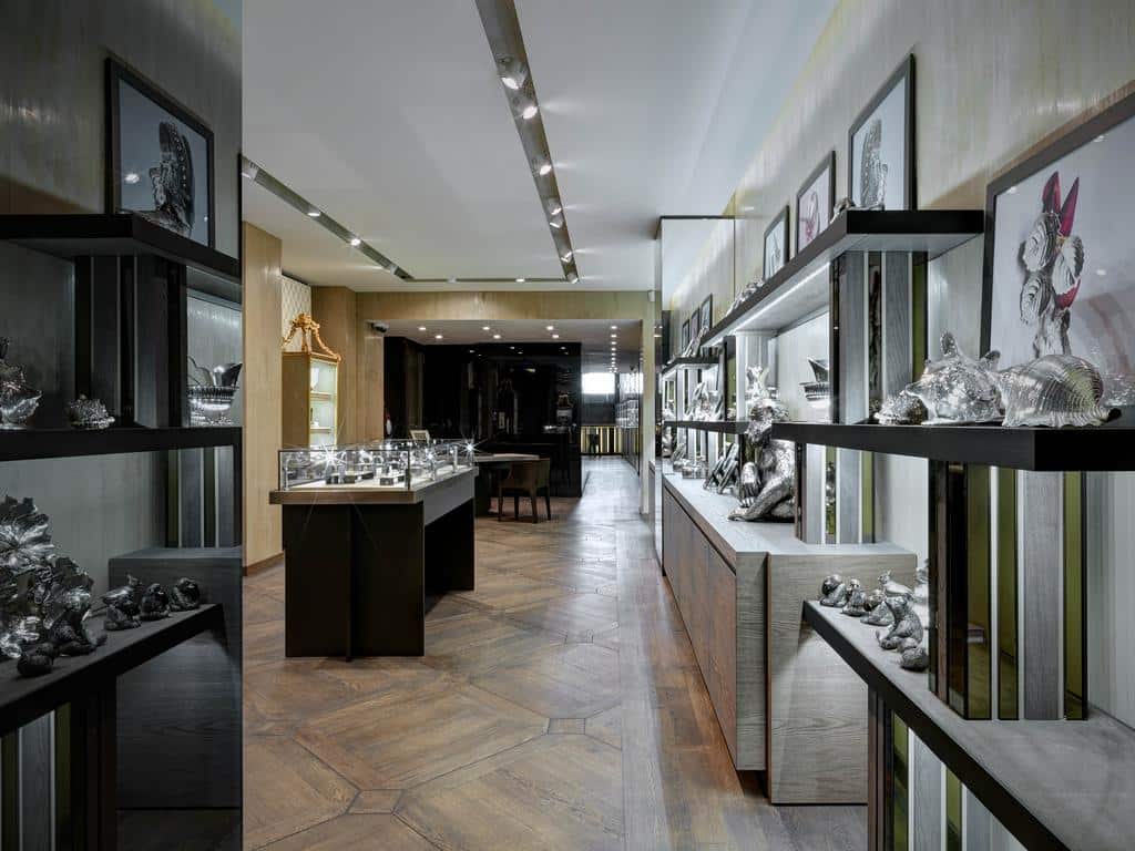 Jewellery shop fitting