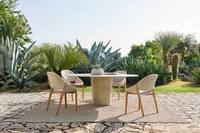 Tavolo rotondo da giardino
