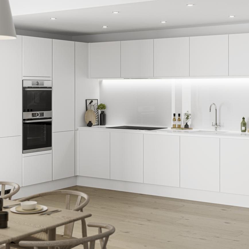 white kitchen matt