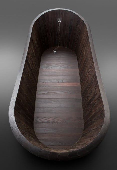 wooden bathtub 
