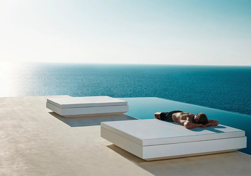 daybed outdoor