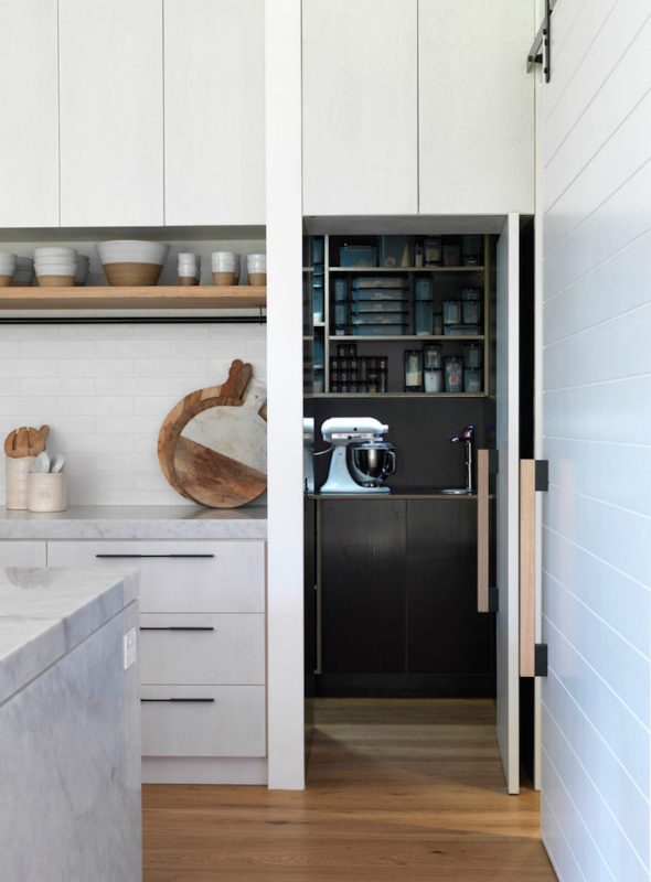 Kitchen cupboard