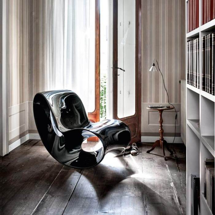 swinging chairs