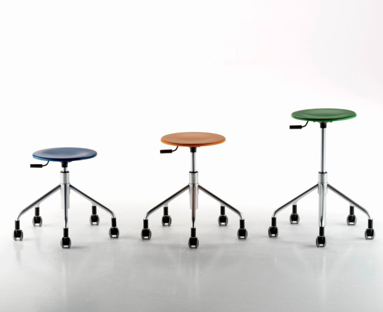 stool with casters
