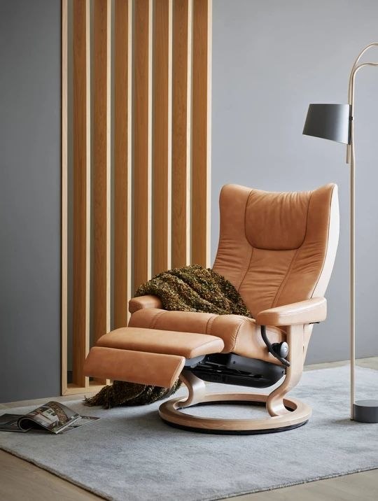 Reclining armchair