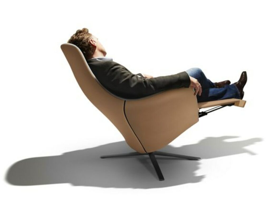 Reclining armchair